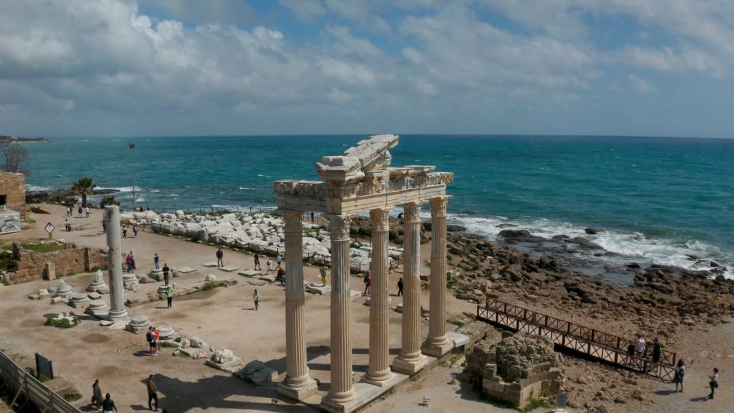 Antalya rekor kırdı: Bir günde 104 bin 359 yabancı ziyaretçi! 12